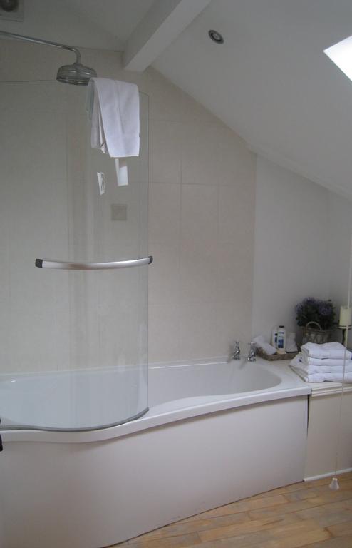 Shola Coach House B&B Coleraine Ruang foto