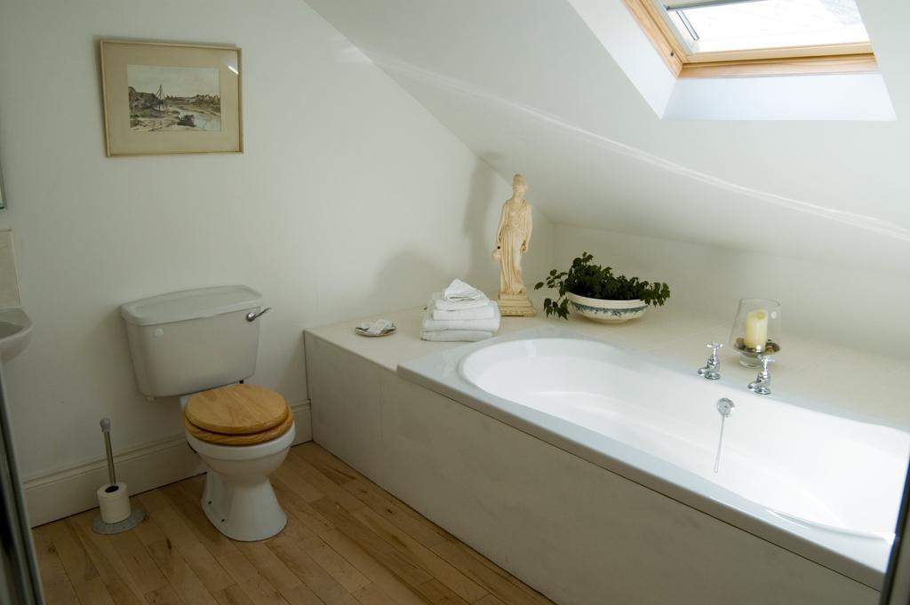 Shola Coach House B&B Coleraine Ruang foto